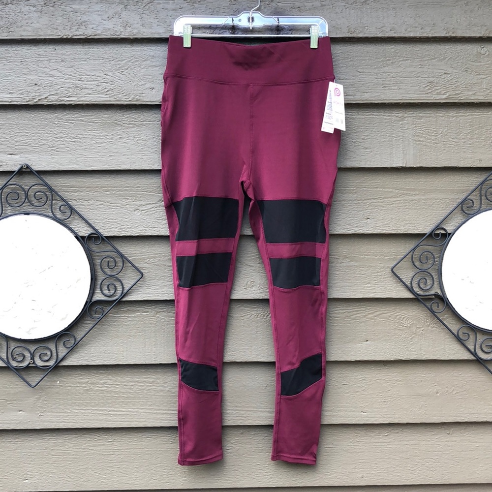 Wine mesh panel leggings